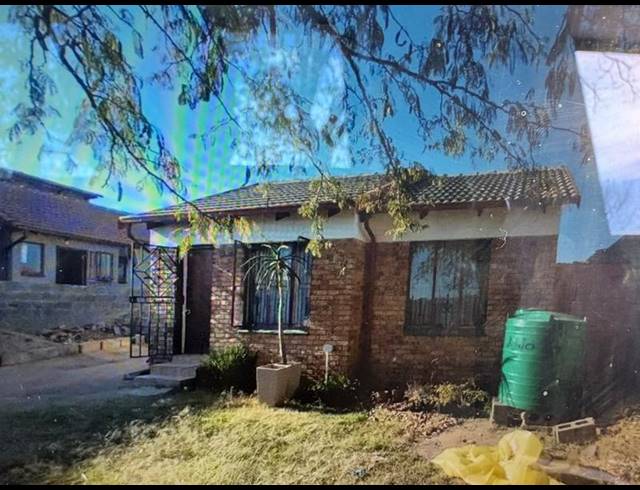 2 BEDROOM HOUSE FOR SALE IN KAALFONTEIN